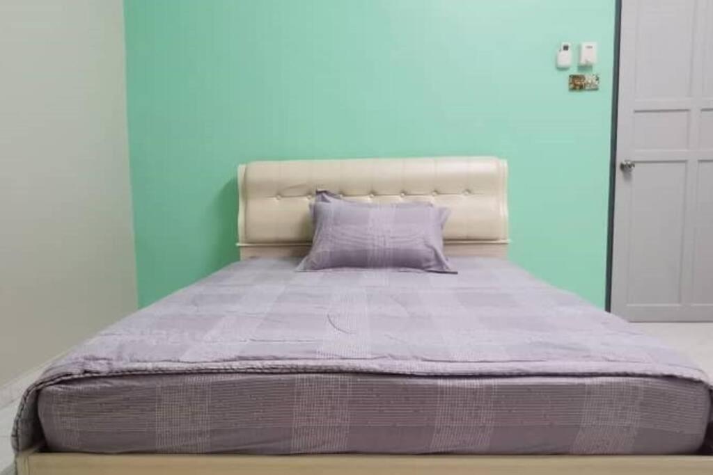 Mersing Spacious 3Bedroom With Free Parking Space Exterior photo